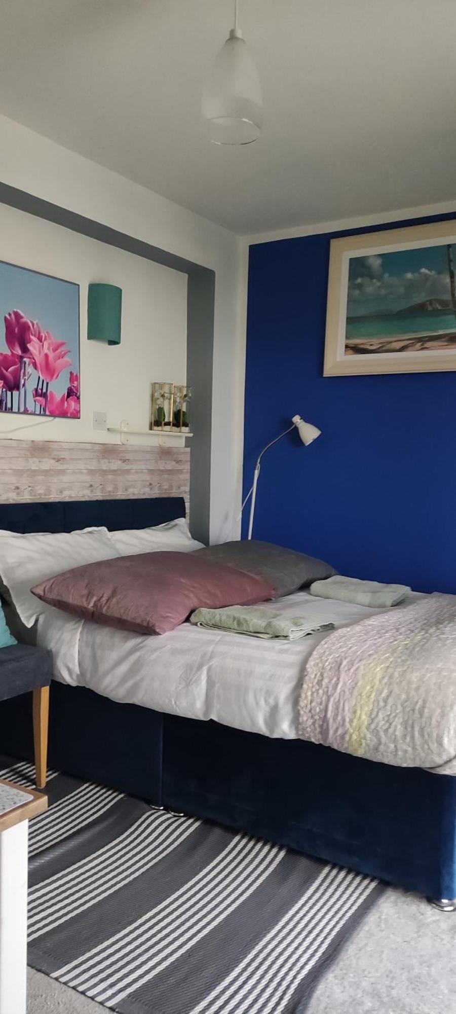 Joanna's , Key Locker By Whatsapp Own Entrance, Own Bathroom * Youghal